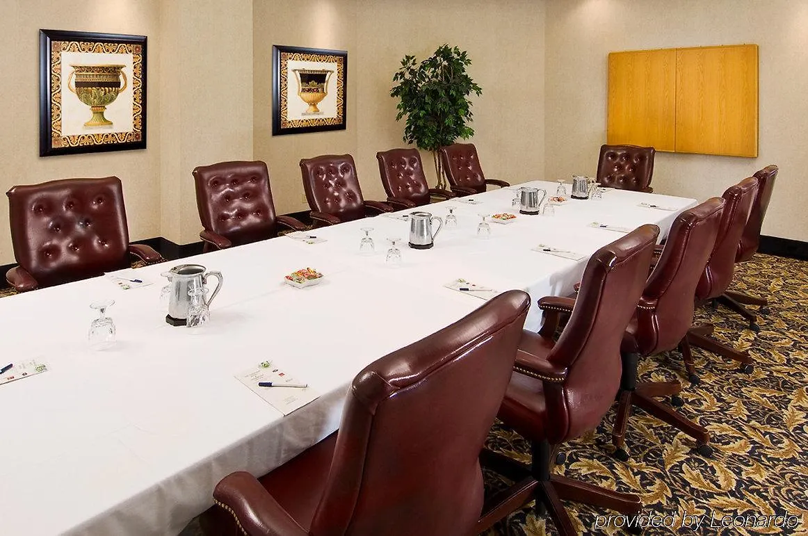 Fairfield Inn & Suites By Marriott Columbus Airport Hotel