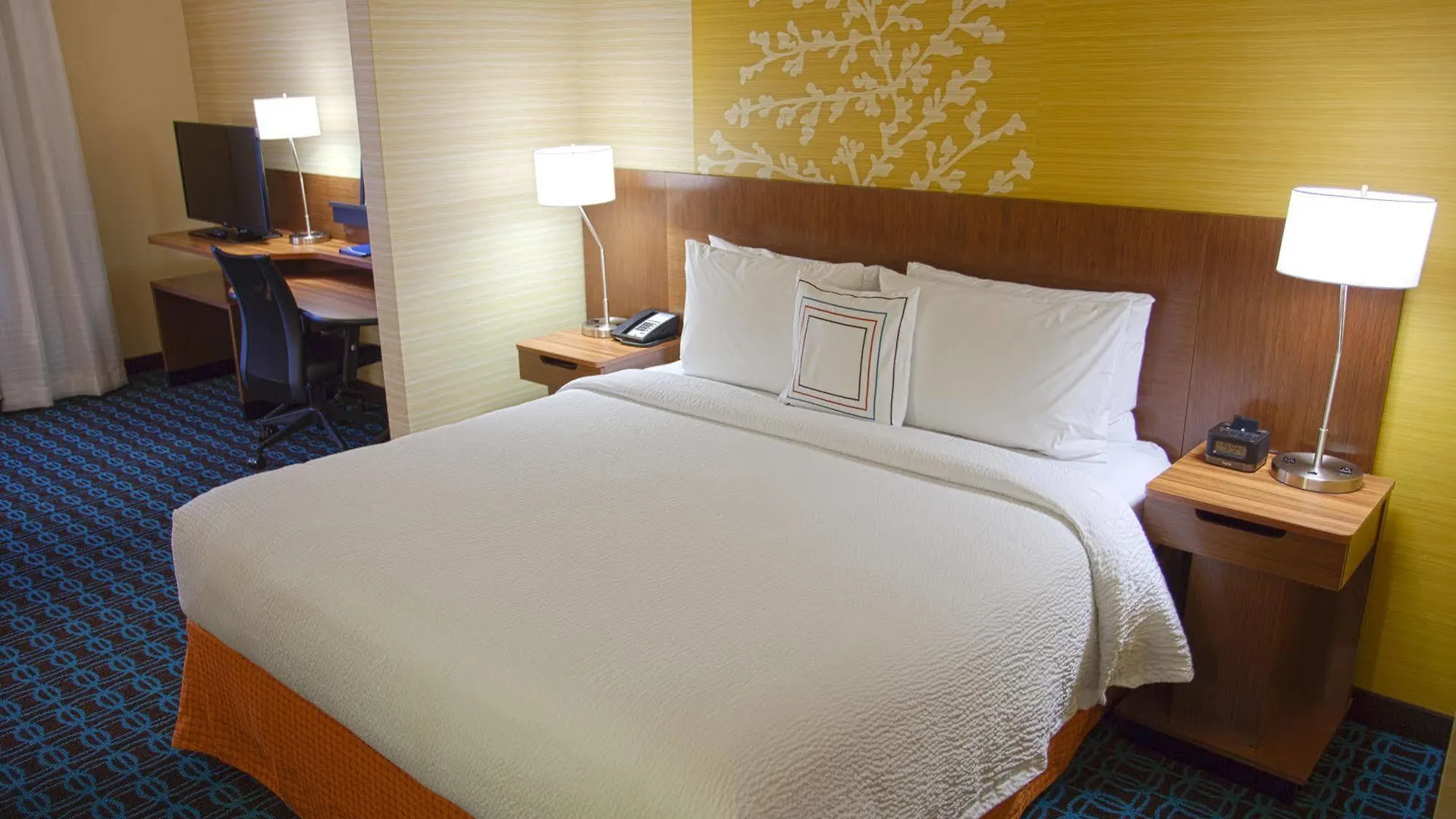 Fairfield Inn & Suites By Marriott Columbus Airport 3*,